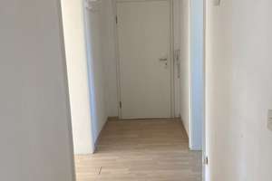 Zuhause mit zentraler Lage in Darmstadt – Die vollständige Adresse der Immobilie erhältst du vom Anbieter., 64283 Mitte, Darmstadt – Vorschaubild 3