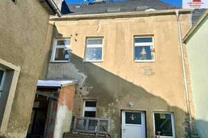 Reihenmittelhaus in zentraler Lage von Schlettau im Erzgebirge - Als Einfamilienhaus mit Gewerbe. – Die vollständige Adresse der Immobilie erhältst du vom Anbieter., 9487 Schlettau – Vorschaubild 4