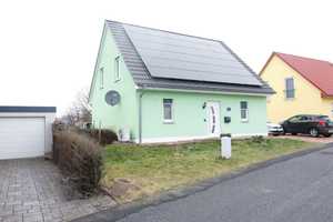 Top energieeffizientes Einfamilienhaus, mit großem Garten, in schöner Wohnlage von Wittgenborn – Main-Kinzig-Kreis – Vorschaubild 1