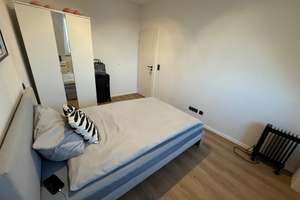 Möbliertes WG Zimmer in modernisierter Wohnung in Nürnberg – Bärenschanzstraße 83, 90429 Bärenschanze, Nürnberg – Vorschaubild 2