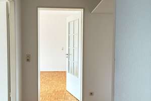 Lichtdurchflutetes 2-Zimmer-Apartment mit Balkon im 4. Stock in Meißen – Neumarkt – Neumarkt 55, 1662 Meißen – Vorschaubild 8