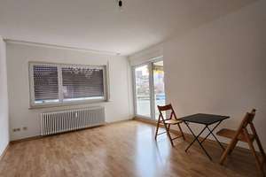 Gepflegte 4,5-Zimmer-Wohnung mit Balkon in ruhigem Mehrfamilienhaus – Reutlingen – Die vollständige Adresse der Immobilie erhältst du vom Anbieter., 72762 Reutlingen-Mitte, Reutlingen – Vorschaubild 3