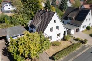 Hiddenhausen-Sundern: Ein-/Zweifamilienhaus mit großzügigem Garten in ruhiger Lage – Die vollständige Adresse der Immobilie erhältst du vom Anbieter., 32120 Hiddenhausen – Vorschaubild 31