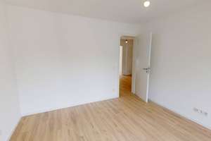 Hamburg-Rissen: Moderne 3-Zimmer-Wohnung mit EBK – Adebarweg 21, 22559 Rissen, Hamburg – Vorschaubild 2