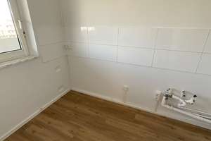 Sanierte 2 Zimmer Wohnung im Herzen von Mettenhof. – Bornholmer Weg 9, 24109 Mettenhof, Kiel – Vorschaubild 3