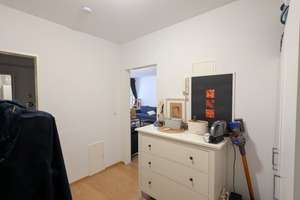 Ruhige 1,5-Zimmer-Wohnung mit Balkon – Die vollständige Adresse der Immobilie erhältst du vom Anbieter., 81479 Solln, München – Vorschaubild 3