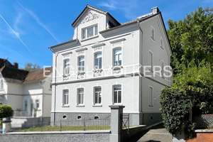 Historisches Dreifamilienhaus mit parkähnlichem Grundstück – Die vollständige Adresse der Immobilie erhältst du vom Anbieter., 65582 Diez – Vorschaubild 1