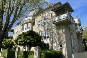 große 5- Raum- Wohnung in ruhiger Lage am Großen Garten