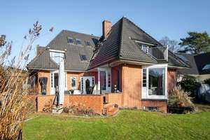 Architektenhaus mit Weitblick direkt angrenzend an Wellingsbüttler Premium-Lage – Die vollständige Adresse der Immobilie erhältst du vom Anbieter., 22393 Sasel, Hamburg – Vorschaubild 22