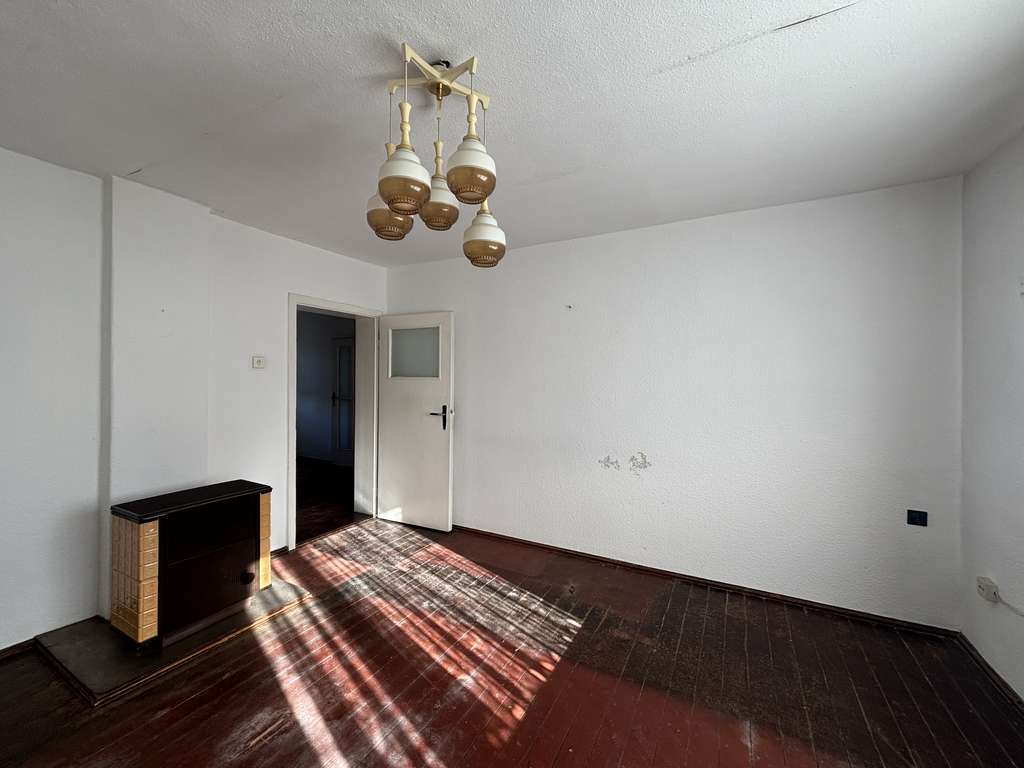 Immobilie in Wermsdorf - Freistehendes Einfamilienhaus mit herausragendem Grundstück und vielseitigem Potenzial - Bild 1