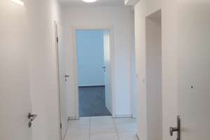 HN City - Hell + Modern / Südbalkon EBK Garage 3-Zimmer-Wohnung + Dachkammer  ca. 7qm Nähe Pfühlpark – Die vollständige Adresse der Immobilie erhältst du vom Anbieter., 74076 Heilbronn, Heilbronn – Vorschaubild 13