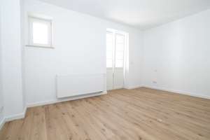 4-Raum Wohnung  - Maisonette mit 2 Balkone, Tageslichtbad (Du+Badewanne), Stellplatz uvm...! – Hafenstr. 15a, 39106 Alte Neustadt, Magdeburg – Vorschaubild 3