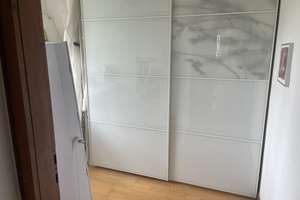 Helle 72qm Wohnung auf Zeit in Ffm-Eschersheim mit Balkon, Garten & Schwedenofen-  – 60433 Eschersheim, Frankfurt am Main – Vorschaubild 2