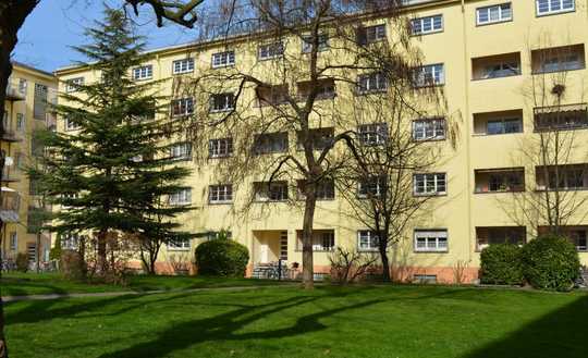 Ihr Neues Zuhause: Wunderschöne 2,5 Zi Wohnung Nähe Uniklinik