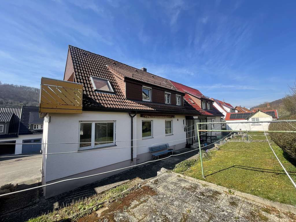 Immobilie in Aalen - Altes Haus wird wieder jung! - Bild 2