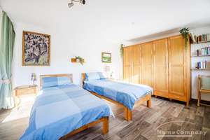 21668 HomeCompany Dresden Möbliert/Furnished  3-Zimmer Apartment / Haus mit Gartennutzung in Dres... – Die vollständige Adresse der Immobilie erhältst du vom Anbieter., 1326 Bühlau/Weißer Hirsch, Dresden – Vorschaubild 30