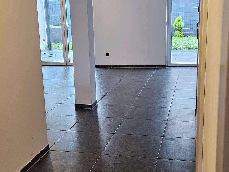 Flur zum Wohn-Essbereich