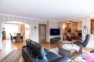 Property thumbnail 11