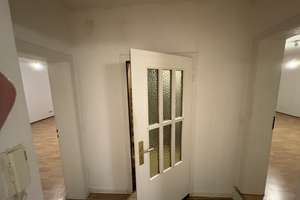 Hochpaterre 2,5 Zimmer.  Wohnen im Ruhigem Umfeld in MG 41236 – Bruckner Allee 156, 41236 Grenzland-Stadion, Mönchengladbach – Vorschaubild 1
