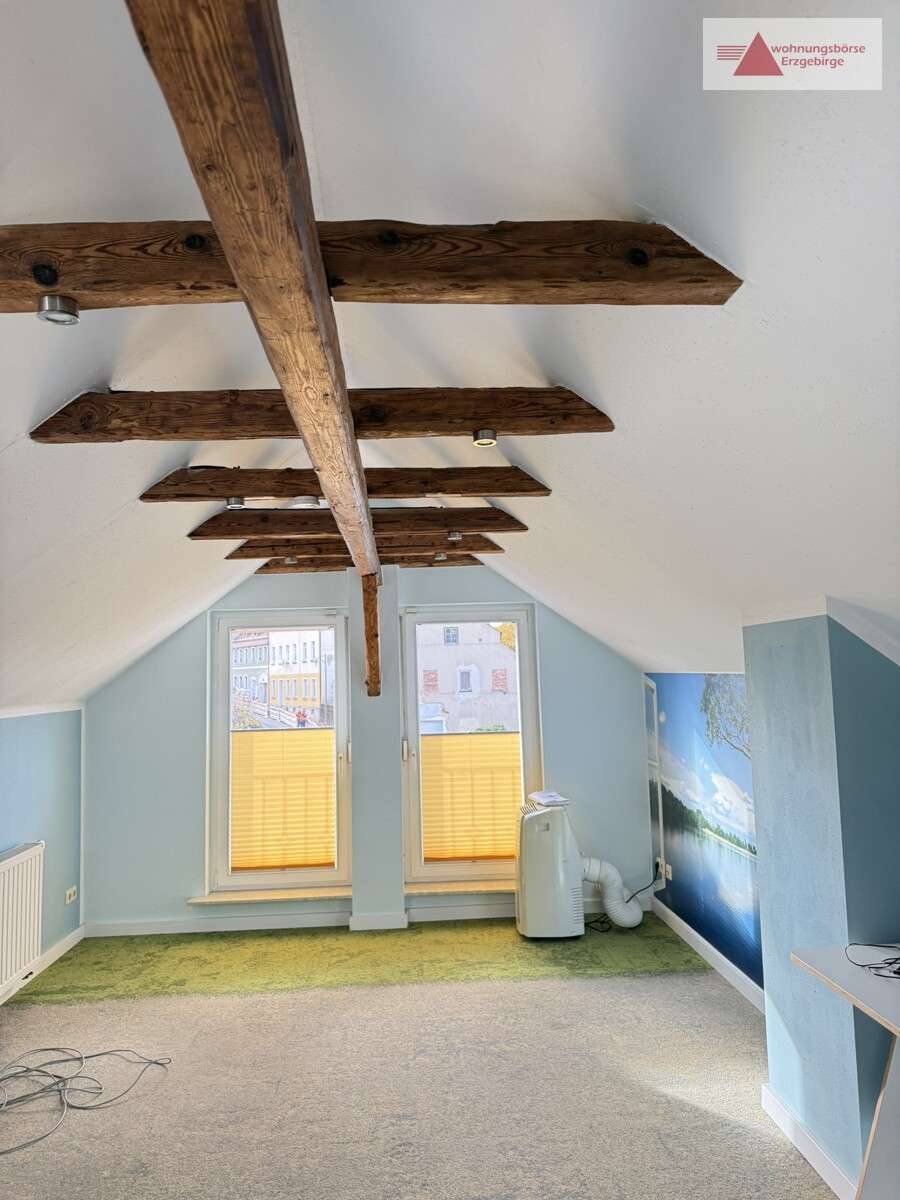 Immobilie in Lichtenstein/Sachsen - Wohnen, vermieten & Gewerbe: Stadthaus mit Kamin, Balkon und Garten in Lichtenstein (Zwickau) - Bild 4