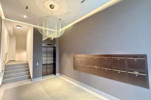 Ab sofort. Wohnung im Repräsentativem Neubauensemble. Concierge, Fitnessraum, Dachterrasse, Stellpl. – Clementine-von-Braunmühl-Weg 0, 81541 Obere Au, München – Vorschaubild 4