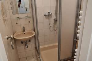 Schöne gepflegte Wohnung mit einem Zimmer sowie Balkon und EBK in Frankfurt-Unterliederbach – 65929 Unterliederbach, Frankfurt am Main – Vorschaubild 7
