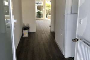Sanierte Wohnung mit 2 Zimmer sowie 2 Balkonen und EBK in Oldenburg (Oldenburg)