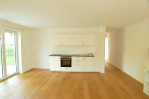 Neuwertige 2-Zimmer-Wohnung mit Garten und EBK in Obersendling, München