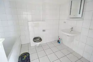Zwei Ebenen, viele Möglichkeiten – Maisonette mit Entwicklungschance in Mönchengladbach-Holt – Mönchengladbach – Vorschaubild 10