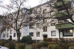 Renovierte 3,00-Zimmer-Wohnung mit Balkon