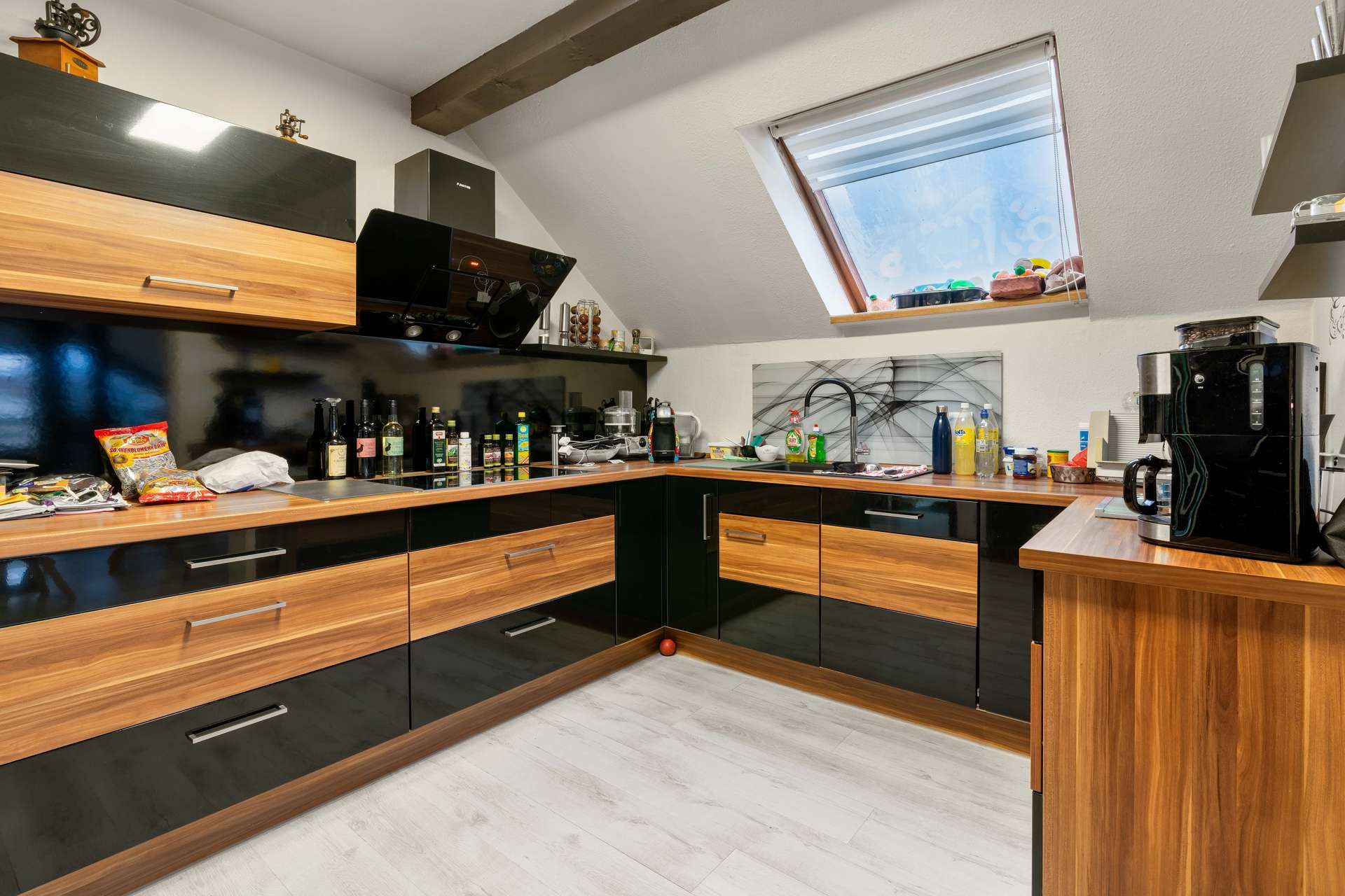 Immobilie in Balzheim - WOHNTRAUM MIT POOL UND EINLIEGEROPTION - Bild 3