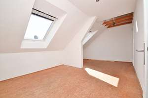 Mein Herz schlägt in Beuel - Vorne Stadthaus, hinten Gartenliebe – Die vollständige Adresse der Immobilie erhältst du vom Anbieter., 53227 Ramersdorf, Bonn – Vorschaubild 22