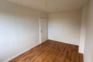 Schöne 4-Zimmer-Wohnung mit Einbauküche in Kiel – Pickertstraße  43a, 24143 Gaarden-Ost, Kiel – Vorschaubild 11