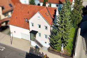Einfamilienhaus mit Scheune in zentraler Lage von Mössingen – Die vollständige Adresse der Immobilie erhältst du vom Anbieter., 72116 Mössingen – Vorschaubild 1