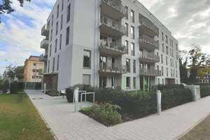 Traumhaft schöne 3-Zimmer-Wohnung mit Balkon + TG-Platz + Einbauküche!