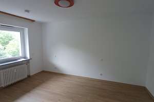 2-ZKB mit Balkon und Aussicht ins Grüne in KO-Pfaffendorf – Die vollständige Adresse der Immobilie erhältst du vom Anbieter., 56076 Pfaffendorf, Koblenz – Vorschaubild 2