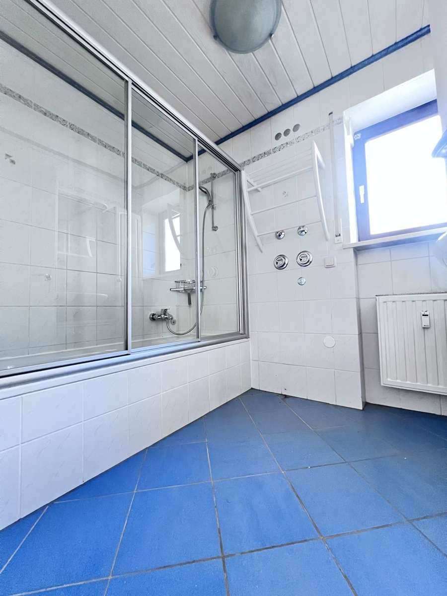 Immobilie in Klosterlechfeld - 3-Zimmerwohnung mit Südbalkon in ruhiger kleiner Wohnanlage - Bild 1