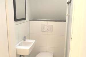 Aussicht über Stuttgart | Sanierte Dachgeschoss-Altbau-Wohnung – Libanonstraße 28, 70184 Gänsheide, Stuttgart – Vorschaubild 9