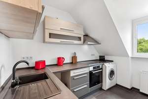Modernes Wohnen: möblierte 2,5-Zimmer-Dachgeschosswohnung in Düsseldorf-Rath – Reichswaldallee 49, 40472 Rath, Düsseldorf – Vorschaubild 8