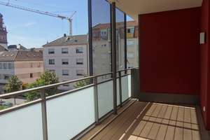 Helle, exklusive, geräumige und neuwertige 2-Zimmer-Wohnung mit Balkon und EBK in Mannheim