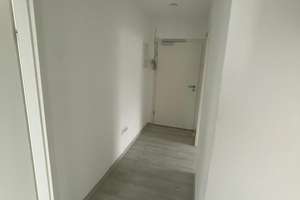 Nachmieter gesucht - 2 Zimmer Wohnung in Darmstadt-Mitte ab 01.08 – Die vollständige Adresse der Immobilie erhältst du vom Anbieter., 64283 Mitte, Darmstadt – Vorschaubild 2