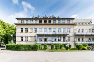 Stilvolle 2-Zimmerwohnung mit Stellplatz und Einbauküche im Denkmalensamble – Die vollständige Adresse der Immobilie erhältst du vom Anbieter., 1139 Mickten, Dresden – Vorschaubild 11