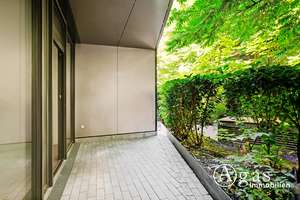 GRÜN UND GEMÜTLICH! Großzügige EG 4 Zimmer Wohnung mit Terrasse, ca. 103 m² und EBK in Mitte! – Zimmerstraße 93, 10117 Mitte (Ortsteil), Berlin – Vorschaubild 4