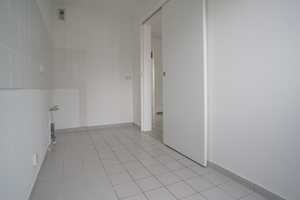 Modern, großer Balkon, hervorragende Wärmedämmung, absolut ruhig – Oheriedentrift 28, 30539 Hannover – Vorschaubild 8