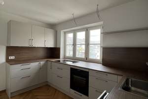 Exklusiv sanierte 2,5‑Zimmer‑DG‑Altbauwohnung mit Südbalkon in Bestlage Maxvorstadt – Georgenstraße 86, 80798 Neuschwabing, München – Vorschaubild 8