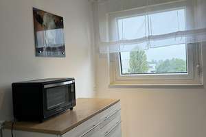 Möblierte 2,5-Zimmer Wohnung im 6. OG mit Balkon in München-Hadern – Gräfelfinger Straße 4, 81375 Neuhadern, München – Vorschaubild 6