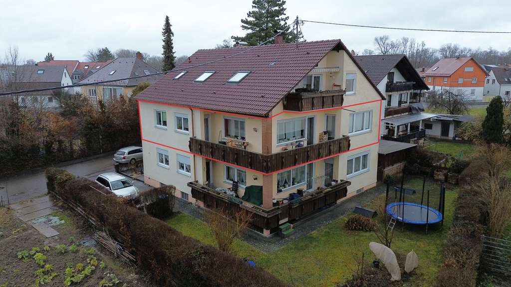Immobilie in Dietenheim - Lichtdurchflutete 3,5-Zimmer-Eigentumswohnung mit großem Süd-West-Balkon in angenehmer Wohnlage! - Bild 0