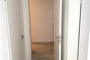 NEUWERTIGE + BARRIEREFREIE 3  ZI.  EG-WOHNUNG  AUS 2021 MIT 100 M² IN EBERHARDSHOF! GARTEN  *AUFZUG – Die vollständige Adresse der Immobilie erhältst du vom Anbieter., 90429 Eberhardshof, Nürnberg – Vorschaubild 51