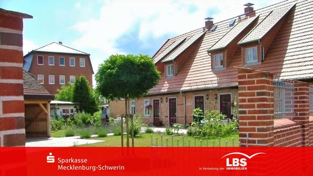 Immobilie in Neustadt-Glewe - Saniertes Fachwerkhaus in Zentrumslage - Bild 0