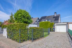 Energieeffizientes Einfamilienhaus mit Pool und vielen Extras! – Die vollständige Adresse der Immobilie erhältst du vom Anbieter., 41238 Giesenkirchen-Nord, Mönchengladbach – Vorschaubild 2